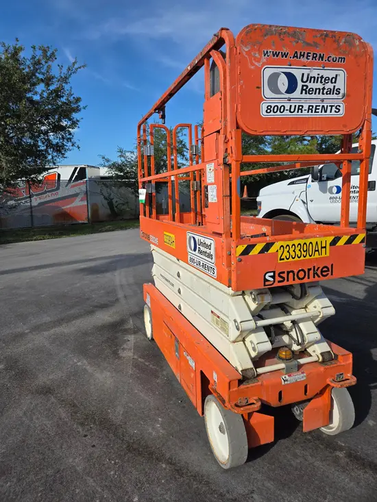 2019 Snorkel S3226E Scissor Lift