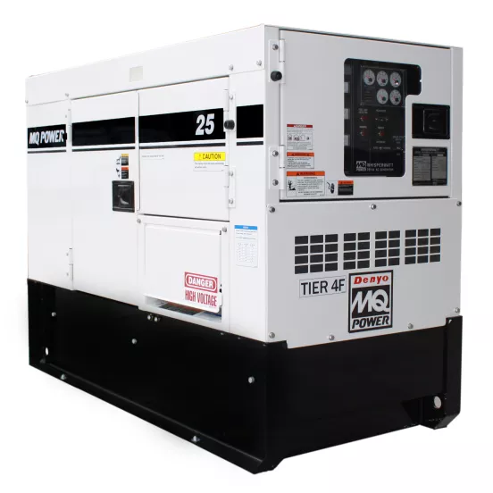 Generador remolcable de 16 – 25 kW, a diésel de nivel 4 MULIQUIP blanco y negro