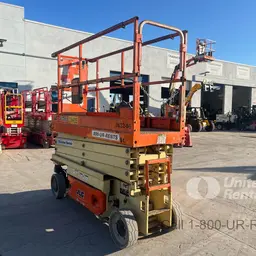 Elevador de tijera JLG 2632ES 2017