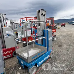 2016 Genie GR-20 Self-Propelled One-Person Lift