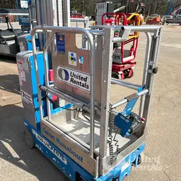 2019 Genie GR-20 Self-Propelled One-Person Lift