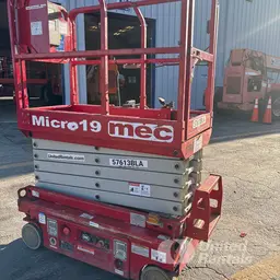 2018 MEC MICRO 19 Scissor Lift