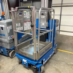 2017 Genie GR-20 Self-Propelled One-Person Lift