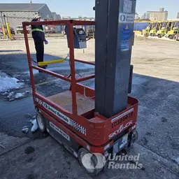2015 Skyjack SJ12 Self-Propelled One-Person Lift