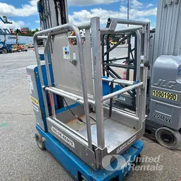 2017 Genie GR-20 Self-Propelled One-Person Lift