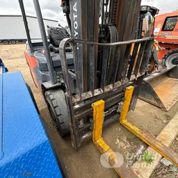 2018 Toyota 8FD35U Warehouse Forklift