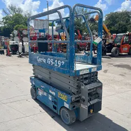 Elevador de tijera Genie GS-1930 2016